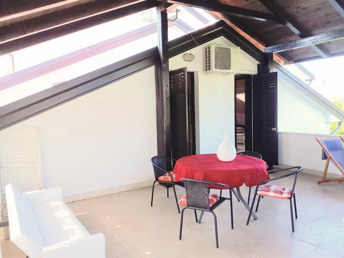 Apartmani Cocolo Porec 0*,  Croatia
